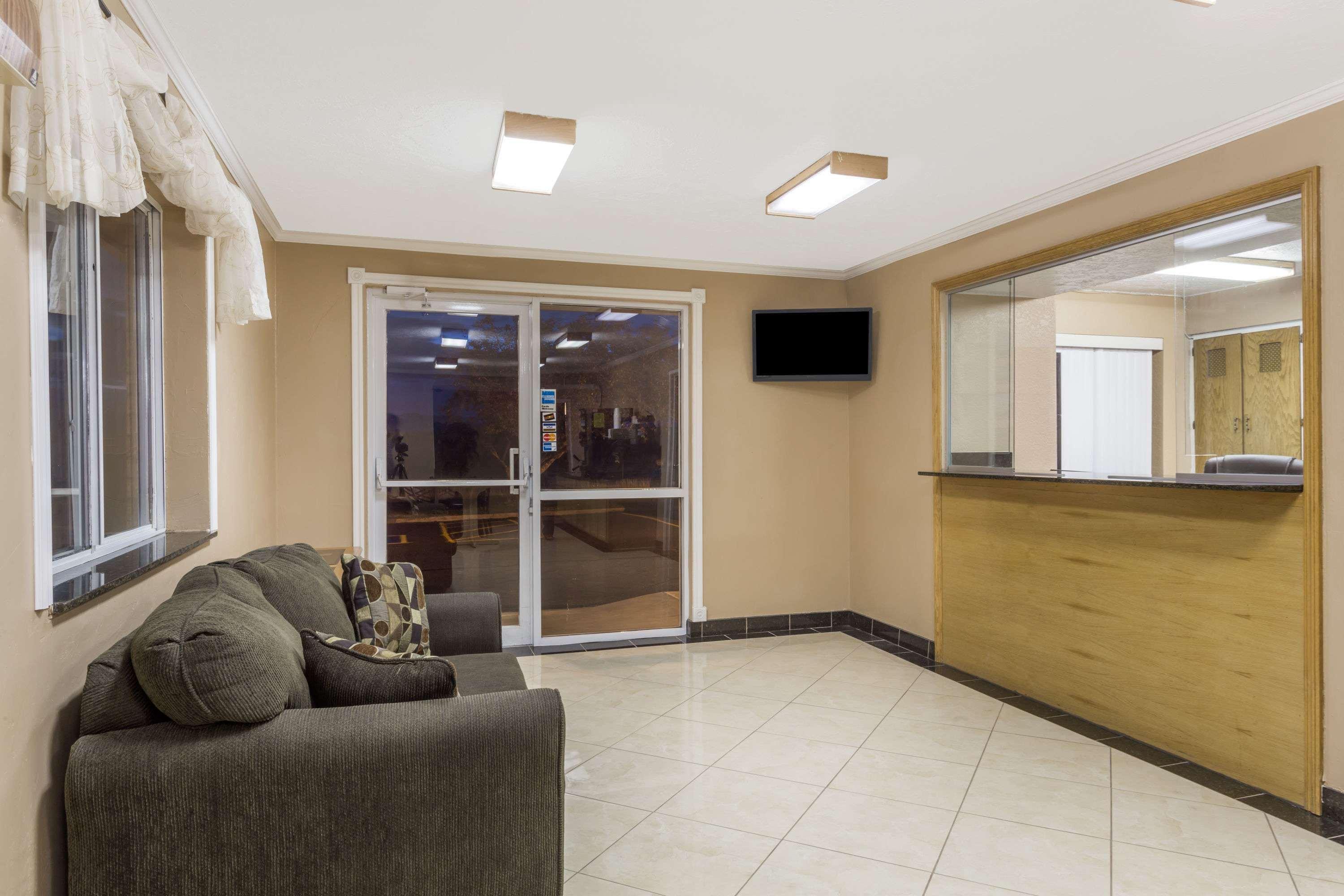 Hotel Super 8 By Wyndham Nephi Esterno foto